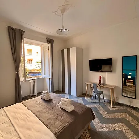 Apartament The Place Strozzi Rzym